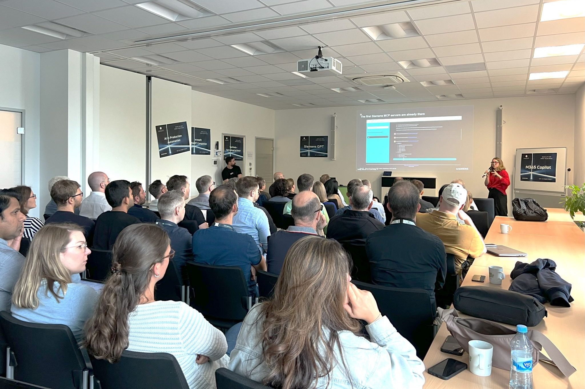 The true role of SiemensGPT mit  Hanna Mykula und Marco Vernaza